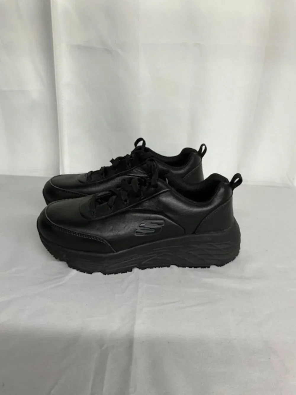 Women's Skechers Kajus Work Shoes - 8.5 WIDE - Black